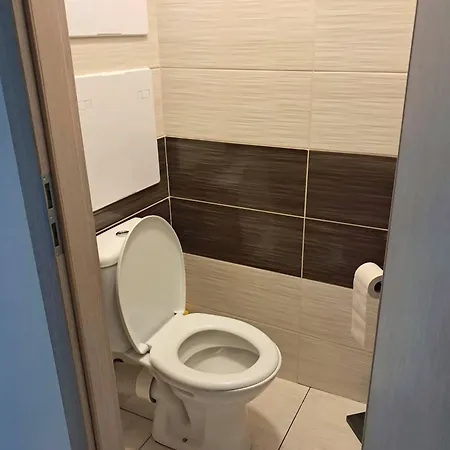Rodinný 3i Apartmán, 75m2, 4x Balkón, Free Parking *